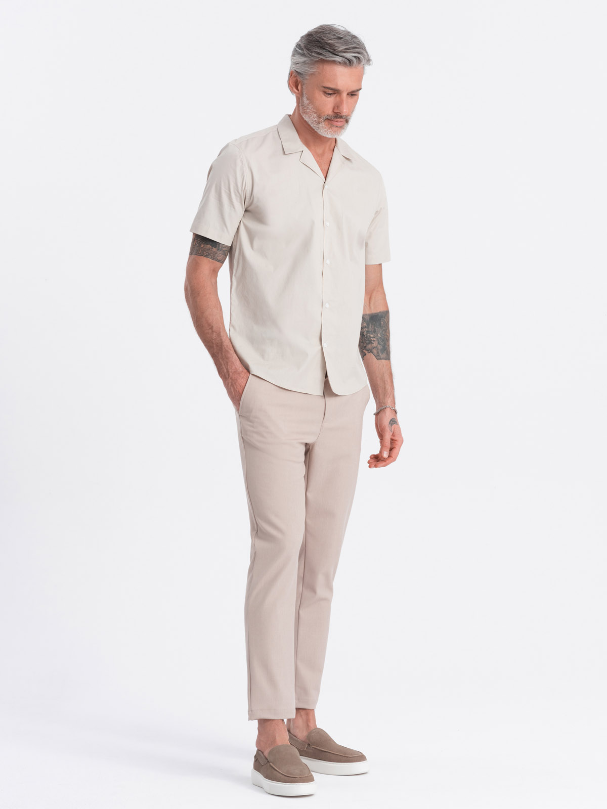Levně Pánská košile s krátkým rukávem a kubánským límcem - krémová V7 OM-SHSS-0168