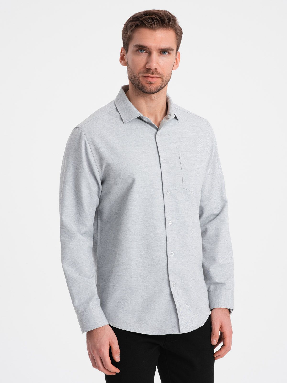 Levně Pánská košile REGULAR FIT s kapsou - světle šedá melanž V2 OM-SHCS-0148